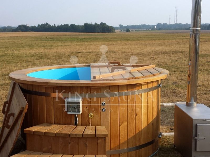 "PLASTIQUE" bain nordique 2.0m avec décoration en bois de chêne "PLASTIQUE" bain nordique 2.0m avec décoration en bois de chêne