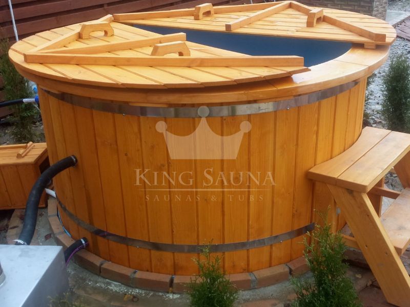 "Plastique" bain nordique 2,0 m avec décoration en bois de sapin "Plastique" bain nordique 2,0 m avec décoration en bois de sapin